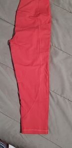 VS Knockout Capri Leggings in coral